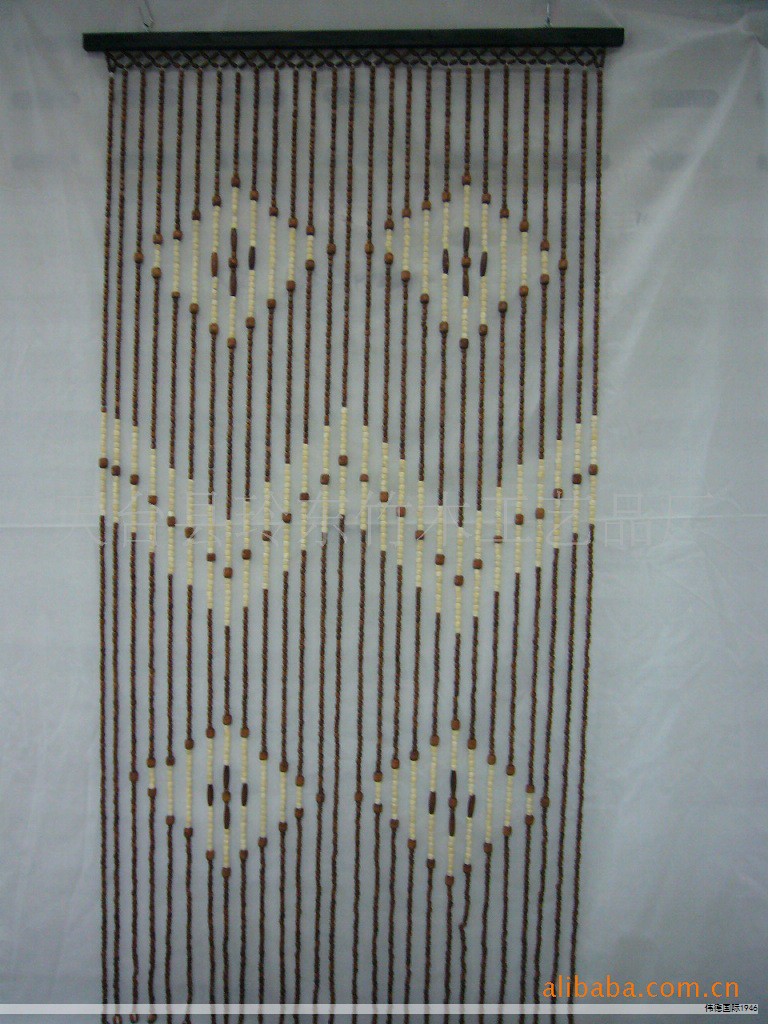 这类小型家居工具正在以跨界设计引领新的潮流，下面介绍几种具有代表性的多功能开瓶器设计与应用。