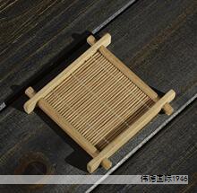 要用 Photoshop 将带塑料瓶盖的化妆品产品图精修到理想效果，可以围绕瓶身、金属盖、塑料盖三大结构着手，结合分层和蒙版逐步塑造光影与质感。下面给出可操作的步骤与要点。