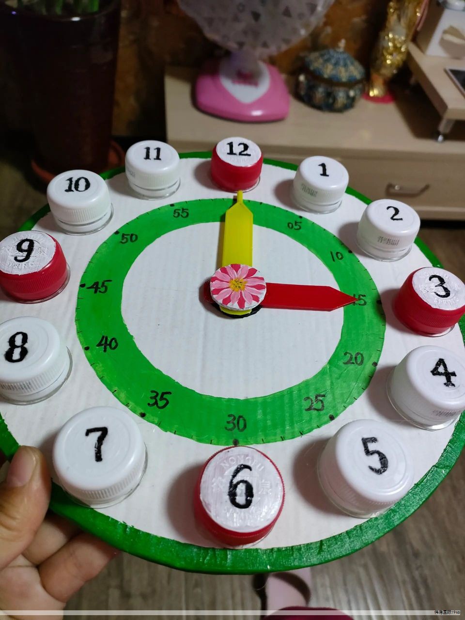 宝格丽香水种类丰富，能够覆盖日常通勤、约会、正式场合等多种场景。以下整理了2025年值得关注的前十款宝格丽香水，涵盖茶香、花木香以及男女通用的风格，帮助你更快找到心仪的味道。