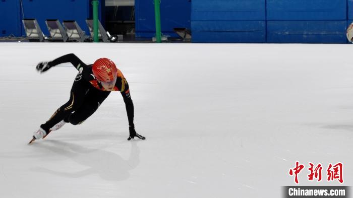 内蒙古冰雪健儿全力备战十四冬体能测试 争做最