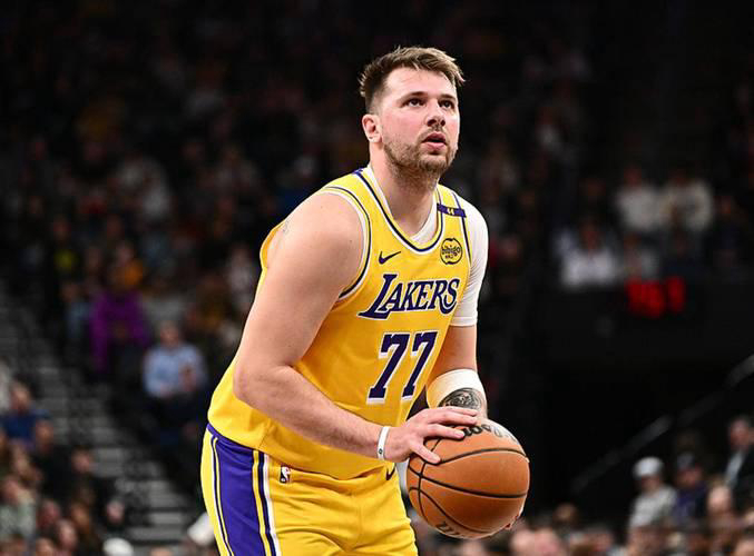 NBA最新MVP榜单大洗牌：东契奇逆袭登顶，约基奇