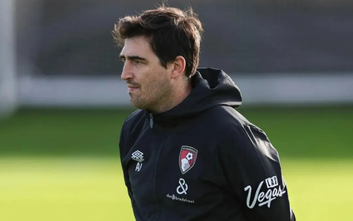 曼联酝酿中场补强计划 梅努马奎尔续约谈判深入