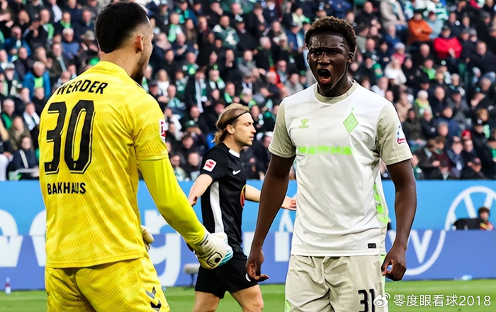 18岁德国天才后卫成欧洲五大豪门争夺焦点