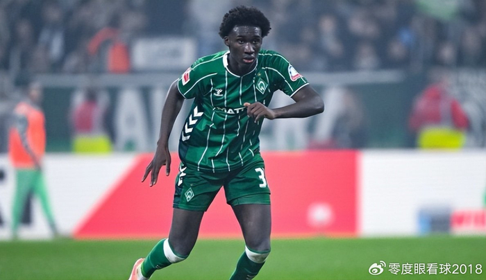 18岁德国天才后卫成欧洲五大豪门争夺焦点