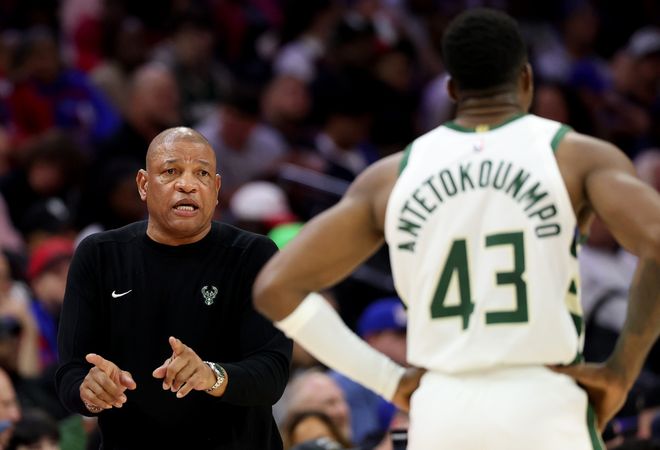 道格-里弗斯正式宣布退休：从NBA冠军教练到家庭